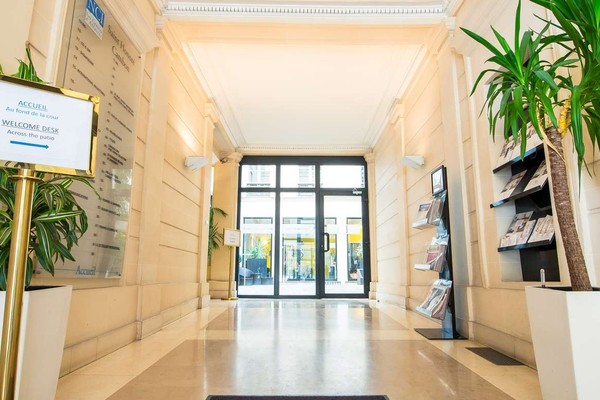 Domiciliation commerciale à Paris 1er : Quels avantages pour la crédibilité et la fiscalité ?