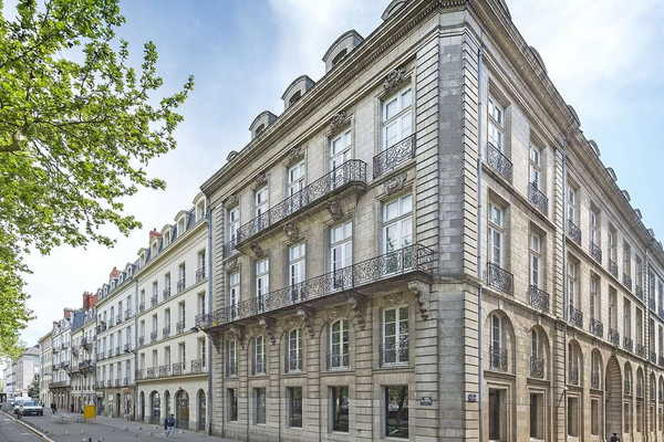 Domiciliation d’entreprise à Nantes : Pourquoi l’hypercentre est un gage de crédibilité