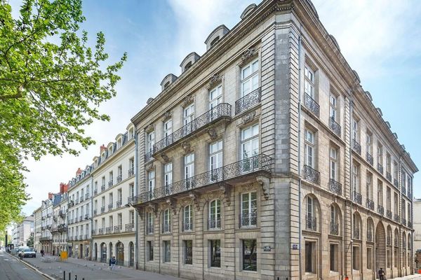 Domiciliation d'entreprise à Paris : quelle option choisir en 2024 ?